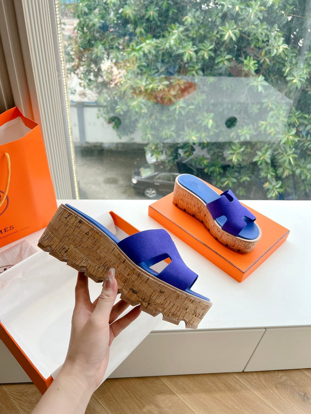 HERMES EZE 65 SANDAL NAVY SUEDE