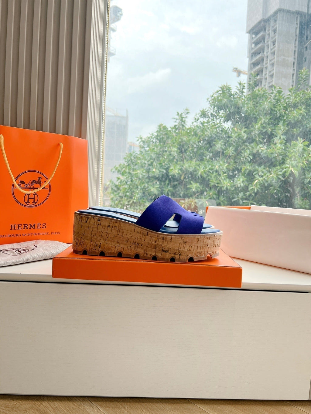 HERMES EZE 65 SANDAL NAVY SUEDE