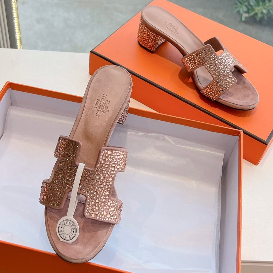 HERMES 0ASIS SANDAL IN BLUSH PINK SUEDE WITH CRYSTALS