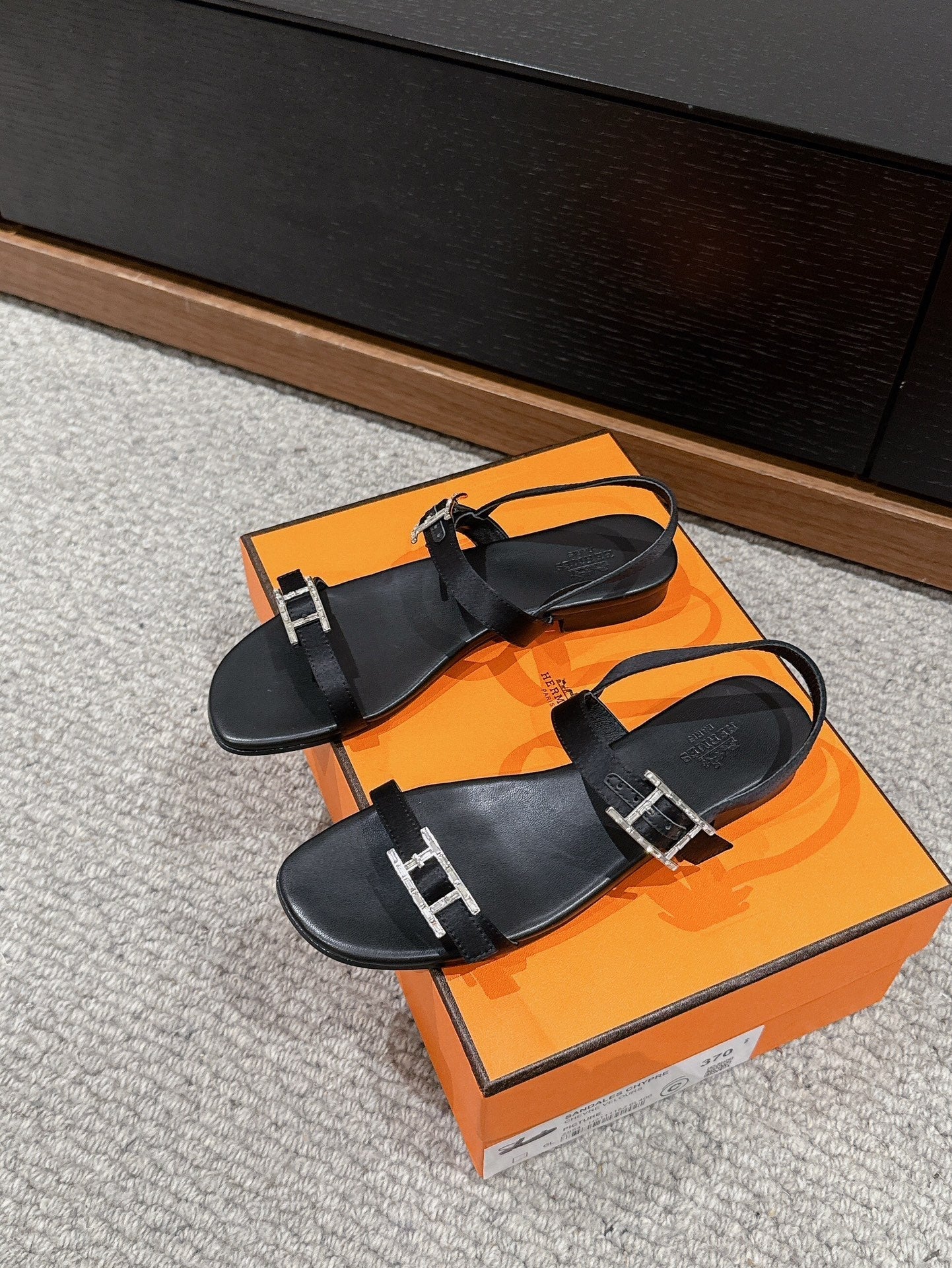 HERMES BUCKLE SANDAL BLACK CALFSKIN