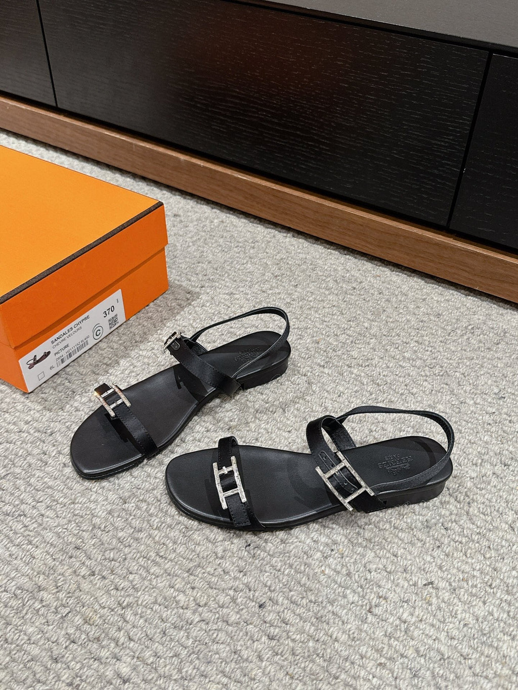 HERMES BUCKLE SANDAL BLACK CALFSKIN