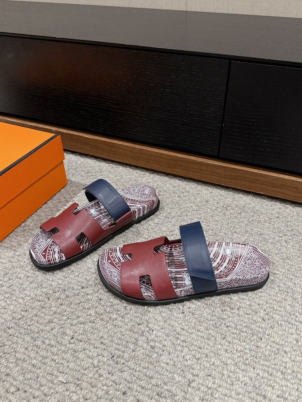 HERMES CHYPRE SANDAL BURNT UMBER CALFSKIN UNIQUE