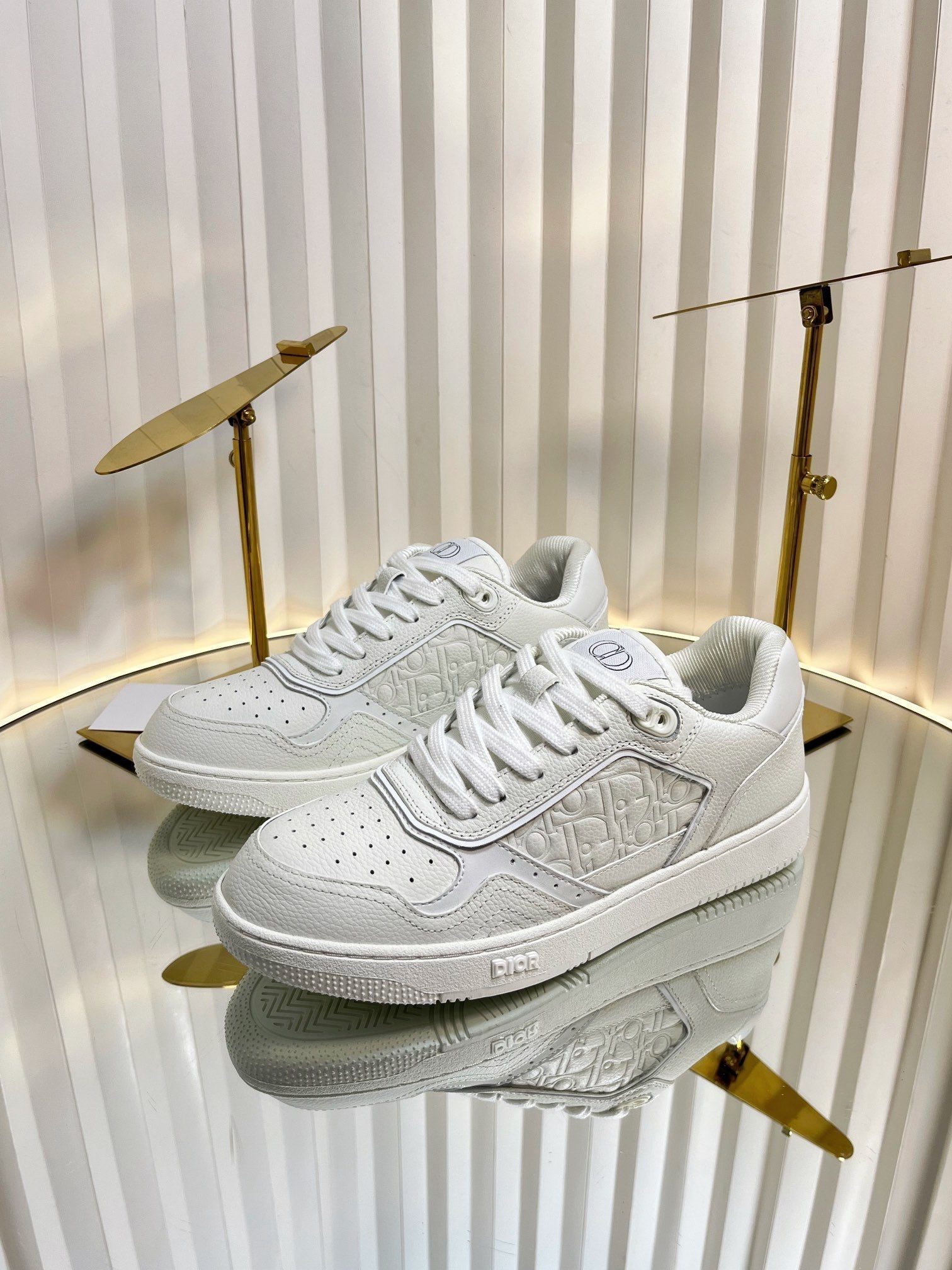 DIOR B27 LOW-TOP SNEAKER WHITE SMOOTH CALFSKIN