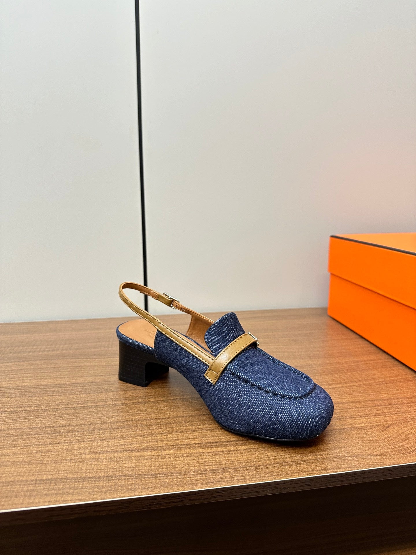 HERMES Infinie 50 pump navy