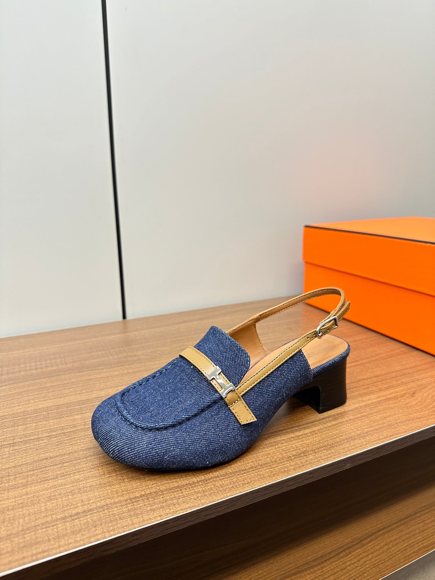 HERMES Infinie 50 pump navy