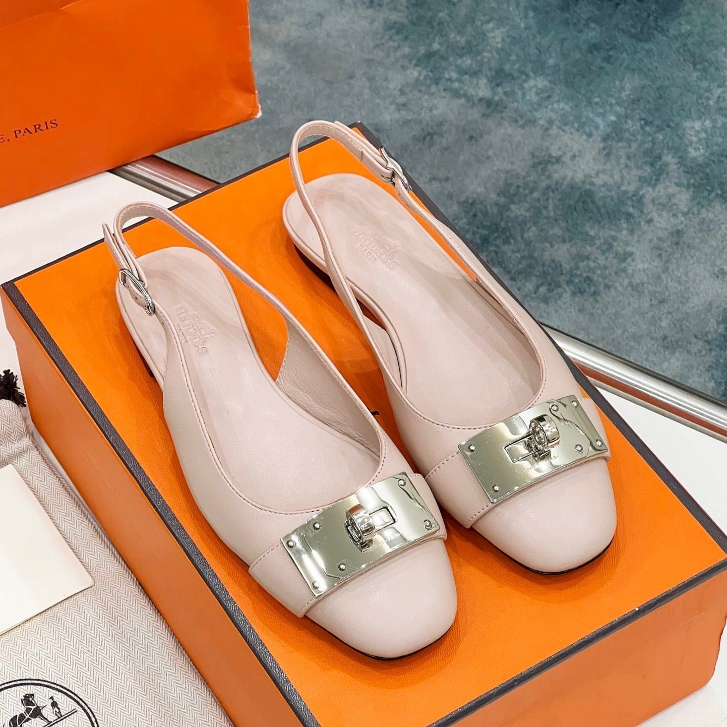 HERMES INNOCENTE SLINGBACK LIGHT PINK CALKSIN