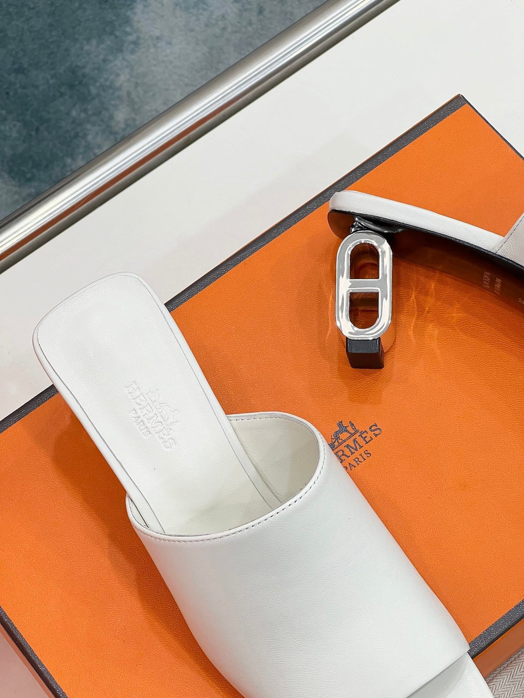 HERMES ICONIQUE 60 SANDAL IN WHITE CALFSKIN