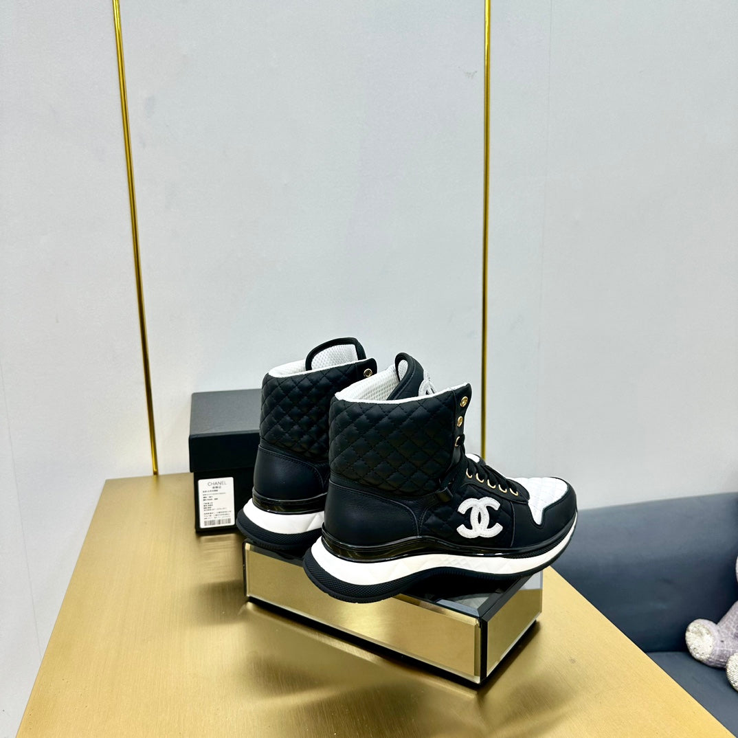 CHANEL ATHLETIC SHOES IN BLACK CALFSKIN