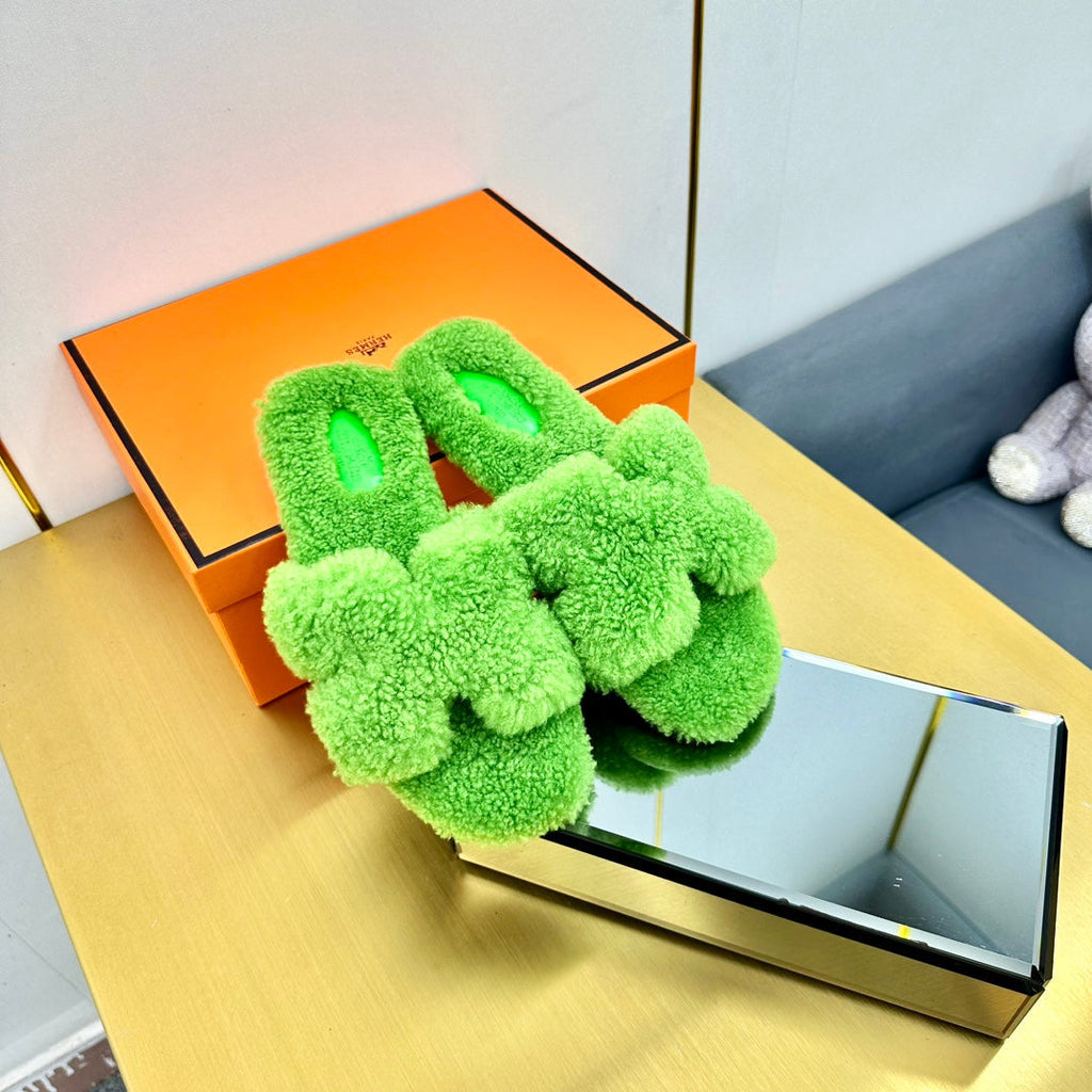 HERMES 0RAN SHEARLING SANDALS CHARTREUSE GREEN