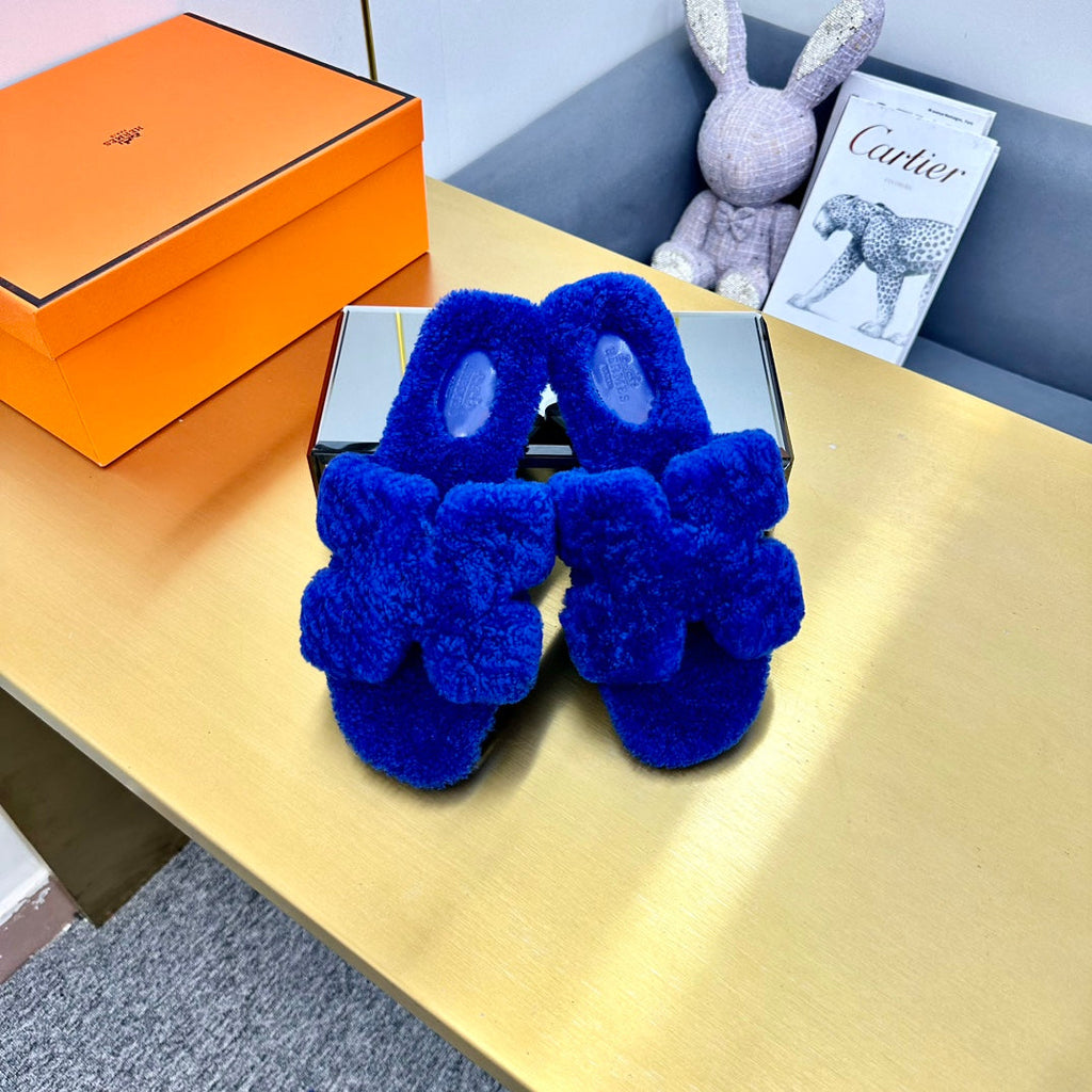 HERMES 0RAN SHEARLING SANDALS INDIGO BLUE