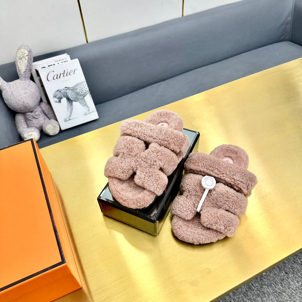 HERMES CHYPRE SANDAL LIGHT BROWN SHEARLING