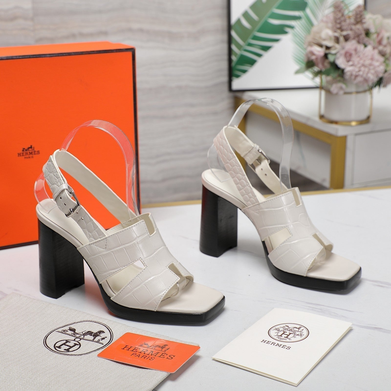 HERMES ERIS 95 SANDAL WHITE CALFSKIN PATTERNED