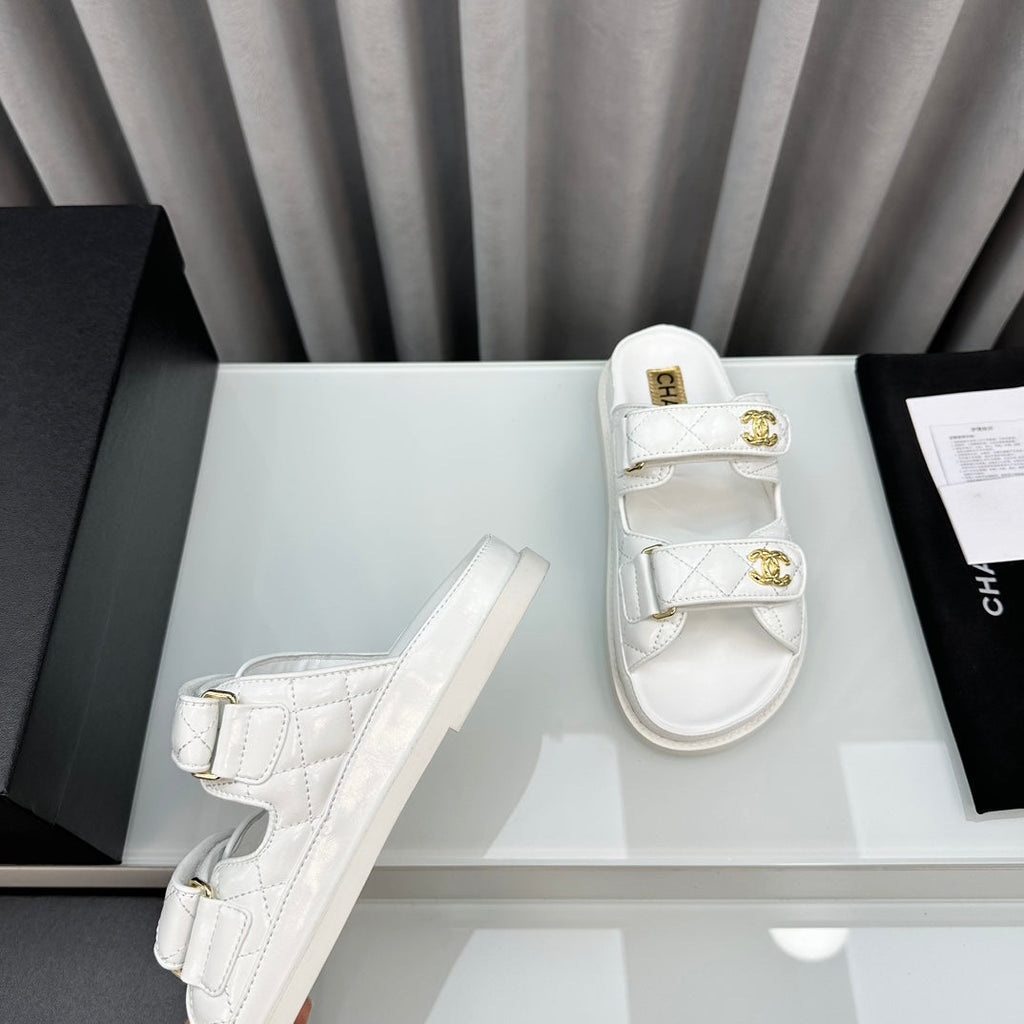 CHANEL dad sandals white patent lambskin mules