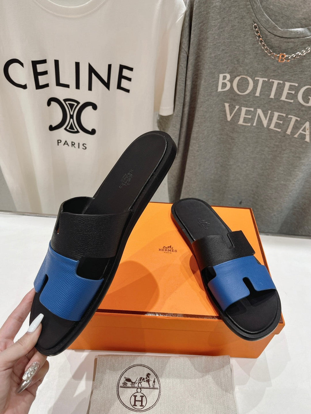 HERMES IZMIR SANDAL BLACK MIX COBALT LAMBSKIN