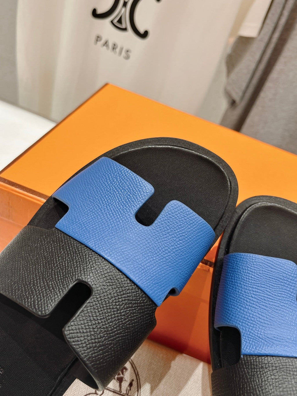HERMES IZMIR SANDAL BLACK MIX COBALT LAMBSKIN