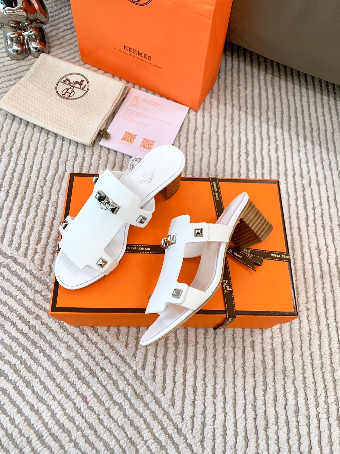 HERMES INVINCIBLE 50 SANDAL IN WHITE CALFSKIN