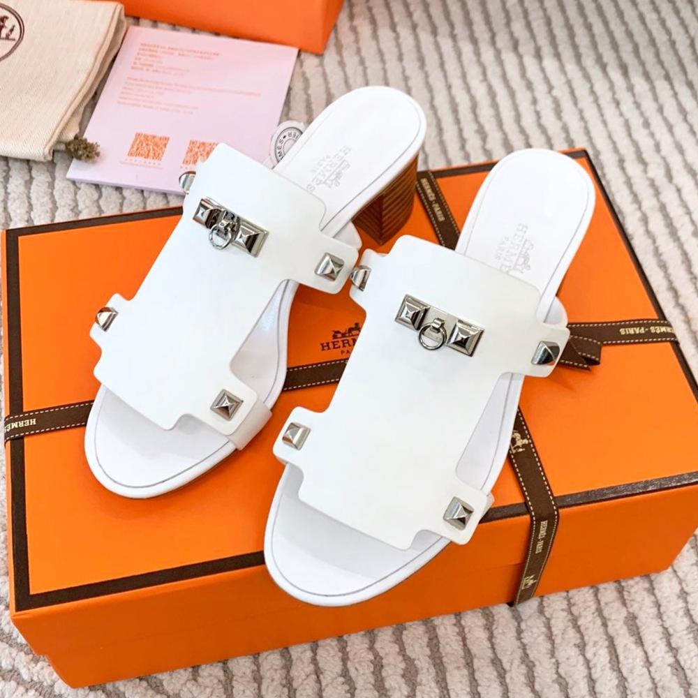 HERMES INVINCIBLE 50 SANDAL IN WHITE CALFSKIN