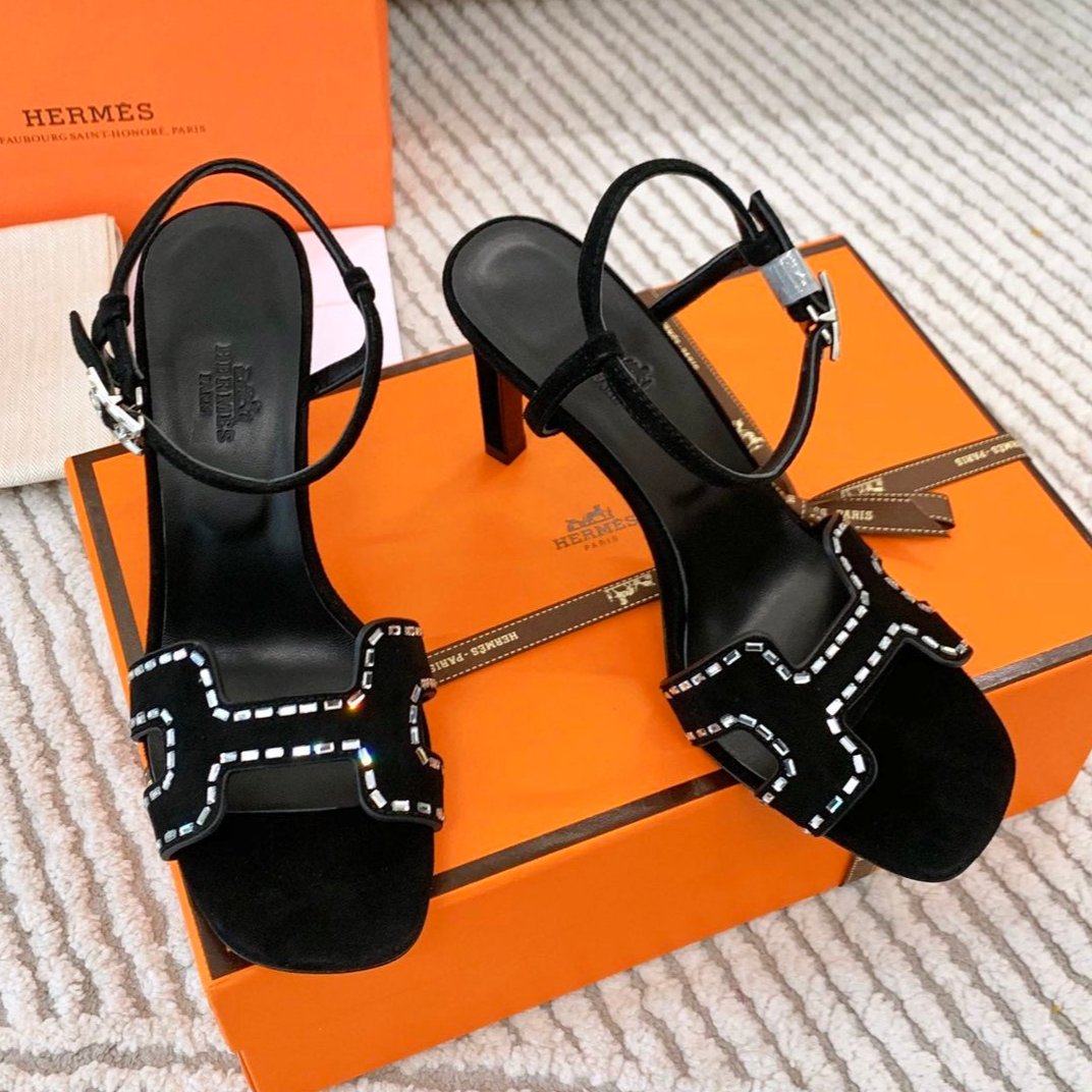 HERMES HIGH SANDAL 8.5 CM IN BLACK SUEDE