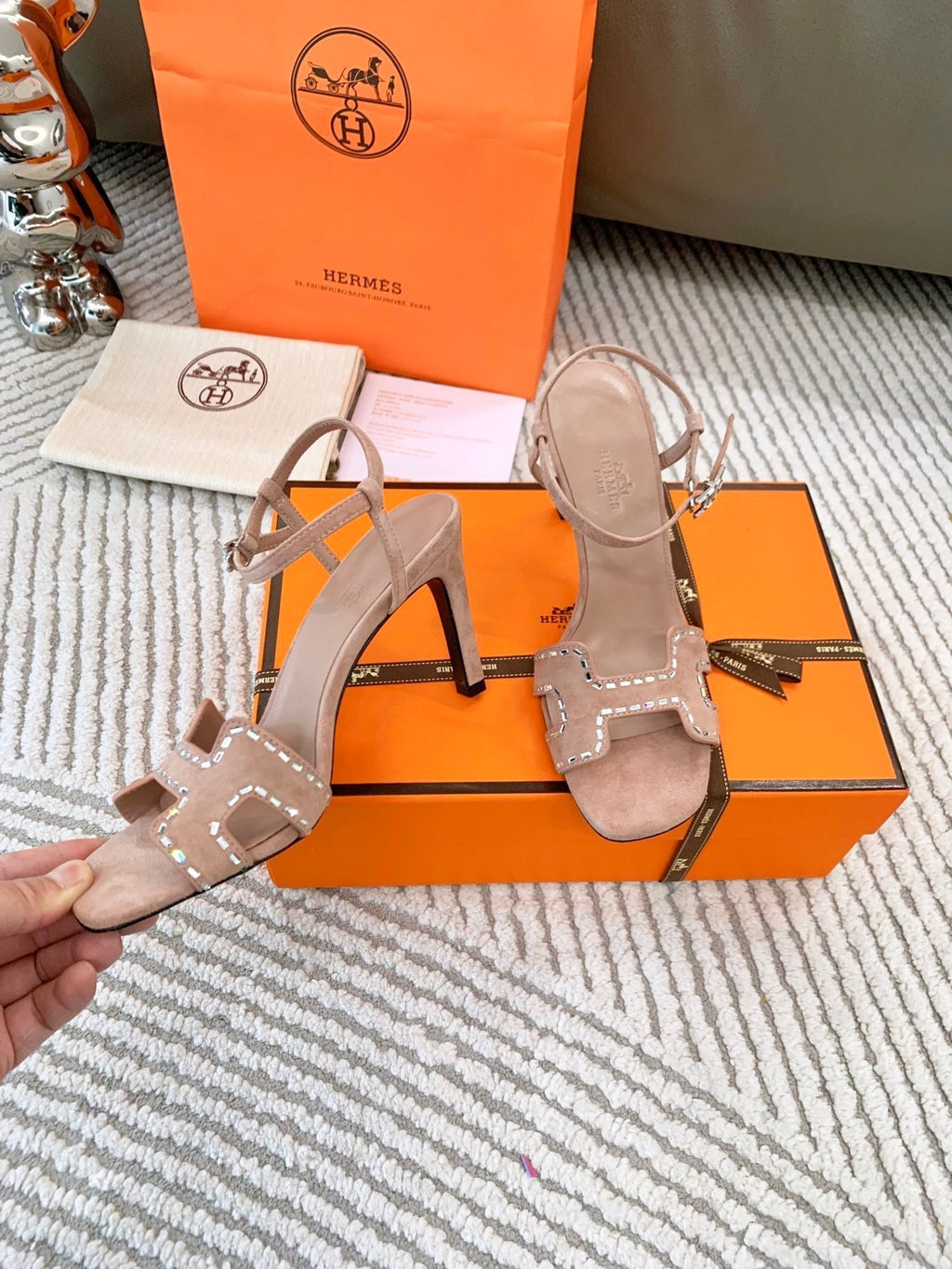 HERMES HIGH SANDAL 8.5 CM IN PEACH PINK SUEDE