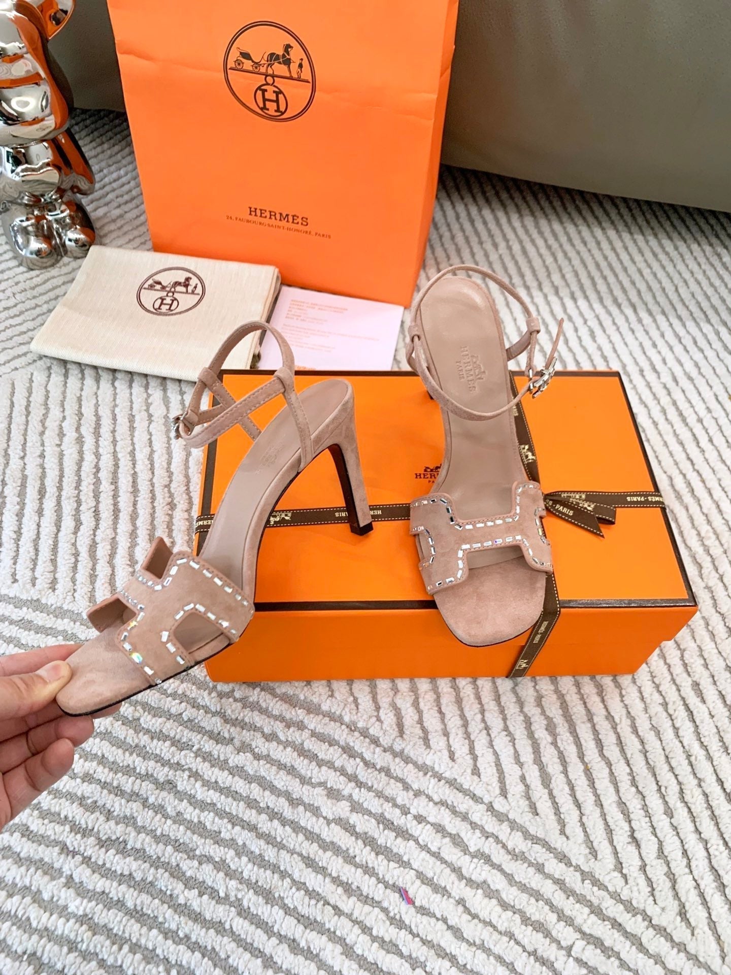 HERMES HIGH SANDAL 8.5 CM IN PEACH PINK SUEDE
