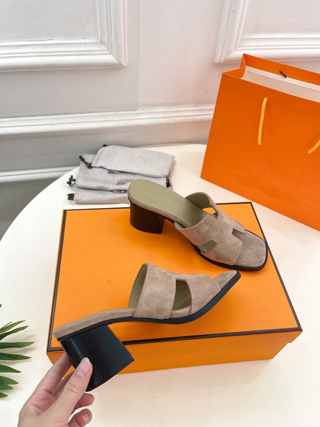 HERMES HELIA 60 SANDAL LIGHT BROWN SUEDE