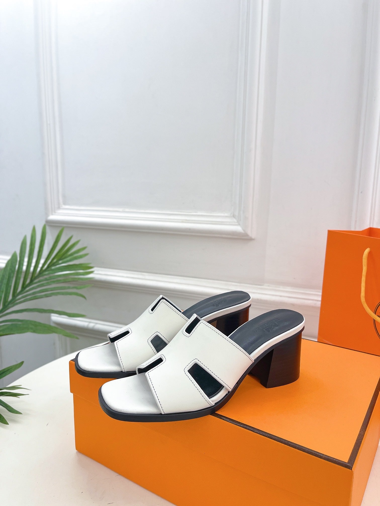 HERMES HELIA 60 SANDAL WHITE